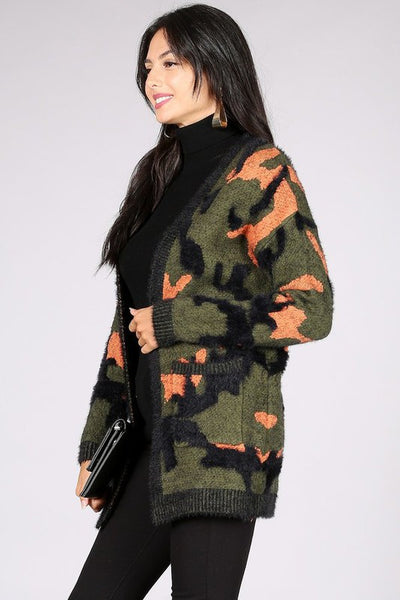 THE CLAIM IT IN CAMO CARDIGAN – STYLE ON THE GO