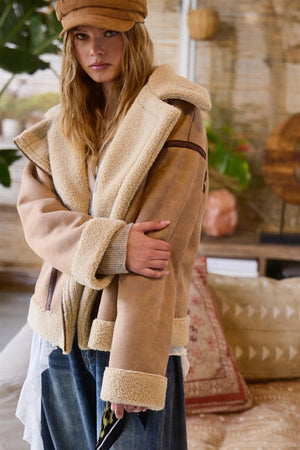 THE AVIATION ESSENTIAL JACKET