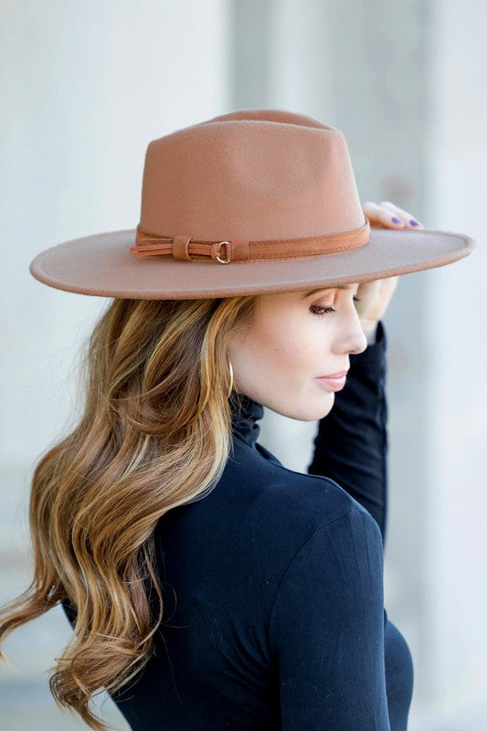 THE RIDING HIGH HAT