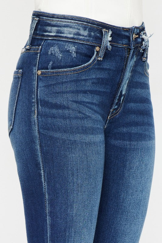 THE REWARDS SLIM LEG ANKLE GRAZER JEAN