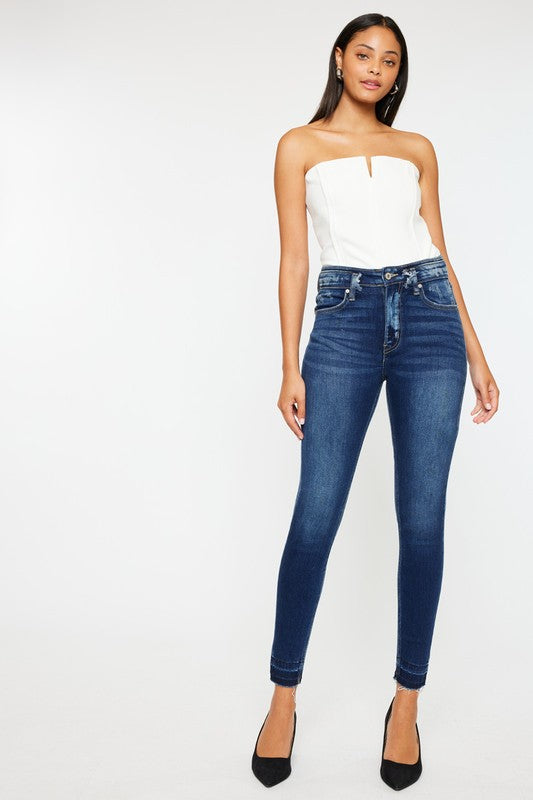 THE REWARDS SLIM LEG ANKLE GRAZER JEAN