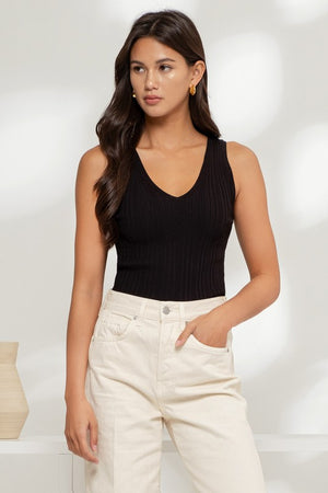 THE SIMPLE KNIT V-NECK TANK