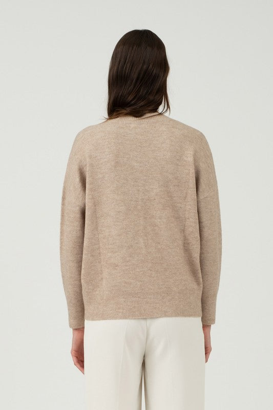 THE GRACE V-NECK - TAUPE