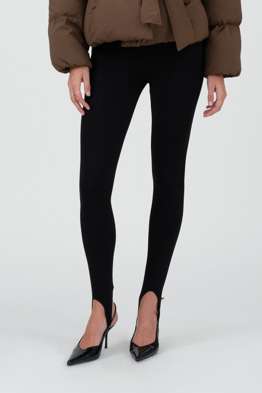 THE ESSENTIAL EDIT STIRRUP PANT