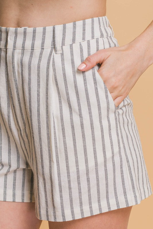 THE ESSENTIAL EDIT STRIPED SHORTS