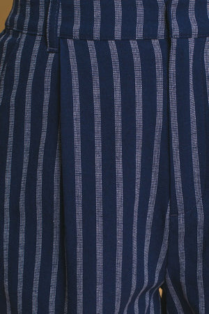 THE ESSENTIAL EDIT STRIPED SHORTS