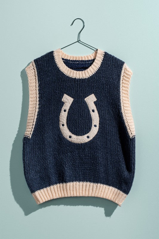 THE HORSESHOE DETAIL KNIT VEST