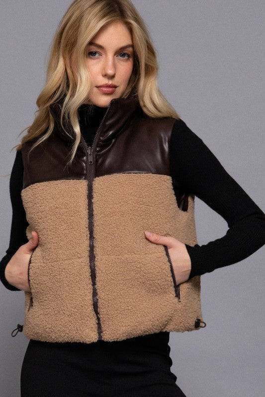 THE REVERSE IT VEST - BEIGE