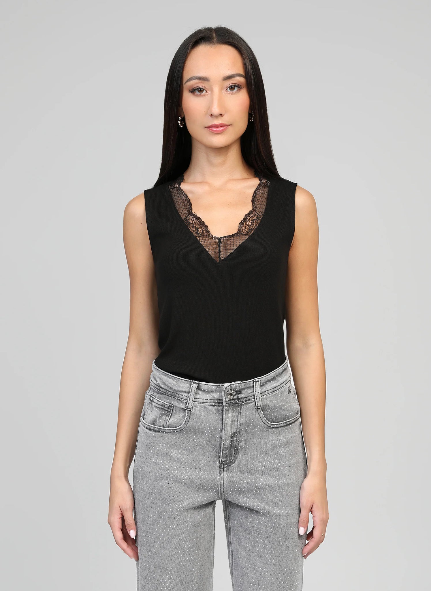 THE ESSENTIAL EDIT LACE TANK - BLACK