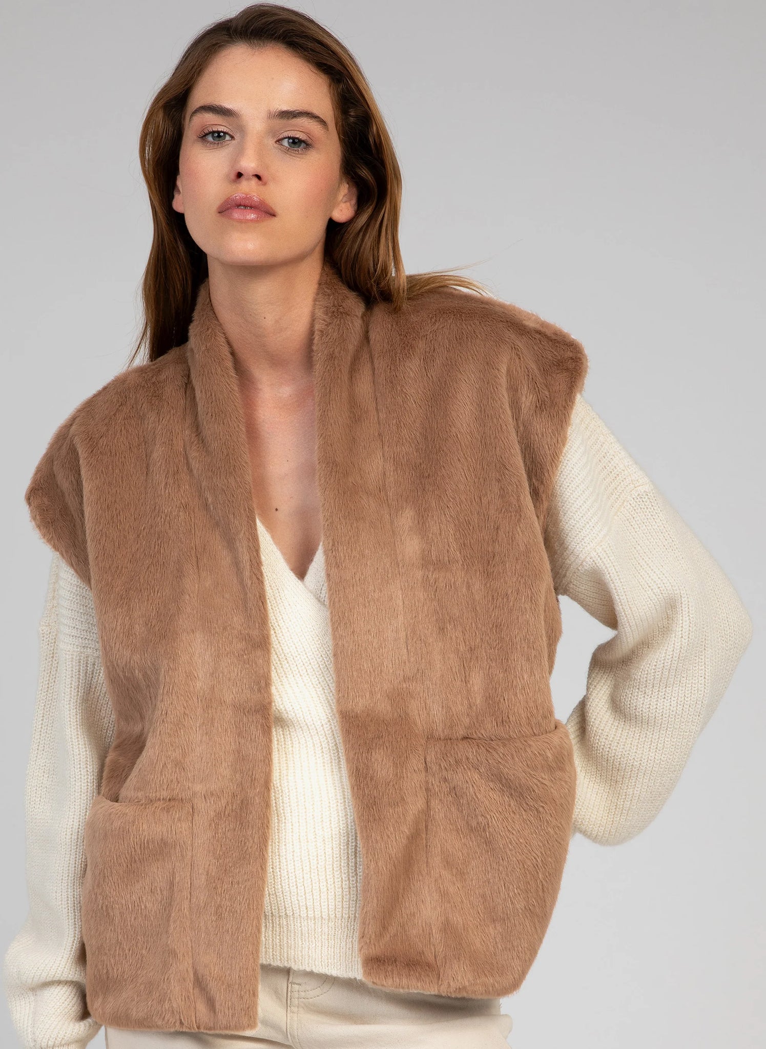 THE HAWTHORN FAUX FUR VEST