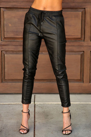 THE WARDROBE ESSENTIAL FAUX LEATHER PANTS