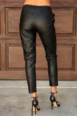 THE WARDROBE ESSENTIAL FAUX LEATHER PANTS - BEIGE