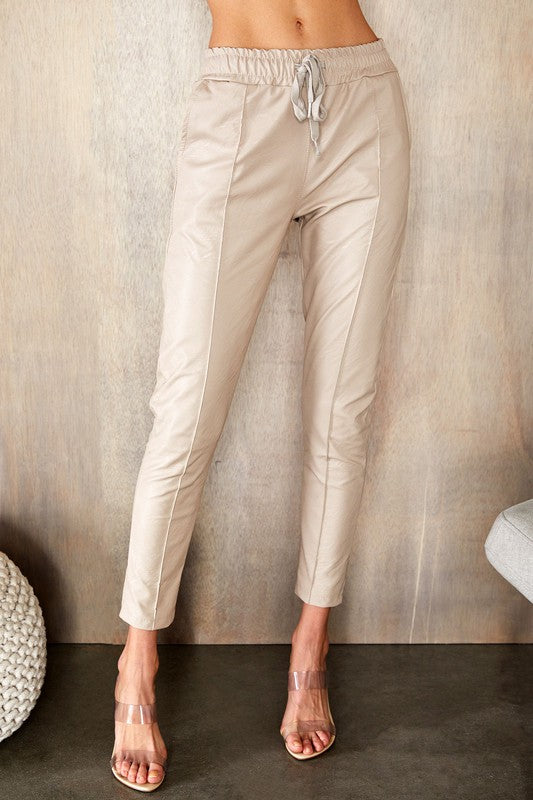 THE WARDROBE ESSENTIAL FAUX LEATHER PANTS