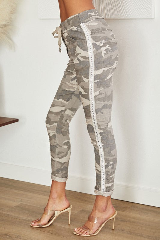THE MADE IN ITALY CAMO PANTS - BEIGE - BACK IN STOCK