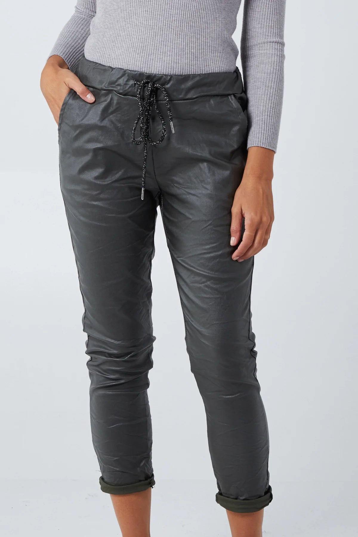 THE MADE IN ITALY FAUX LEATHER PANT