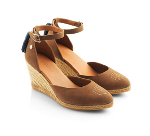 THE FAIRFAX & FAVOR MONACO WEDGE - TAN